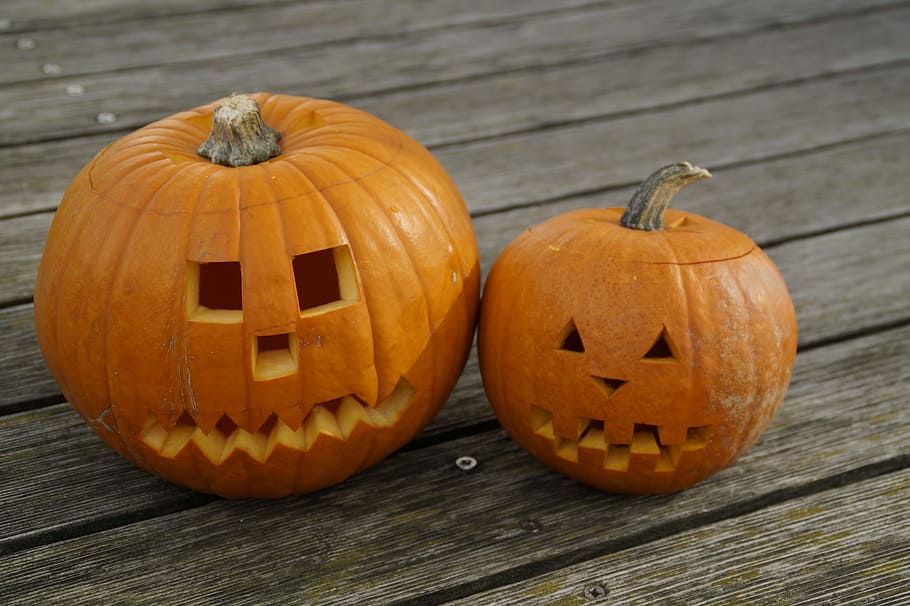 two orange Jack-o'-lanterns, pumpkin, pumpkins, bright, autumn HD wallpaper