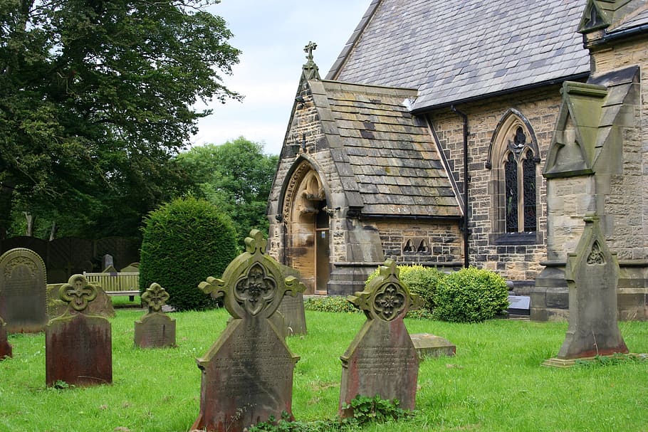 tomb in front of house, ancient, architecture, building, chapel HD wallpaper