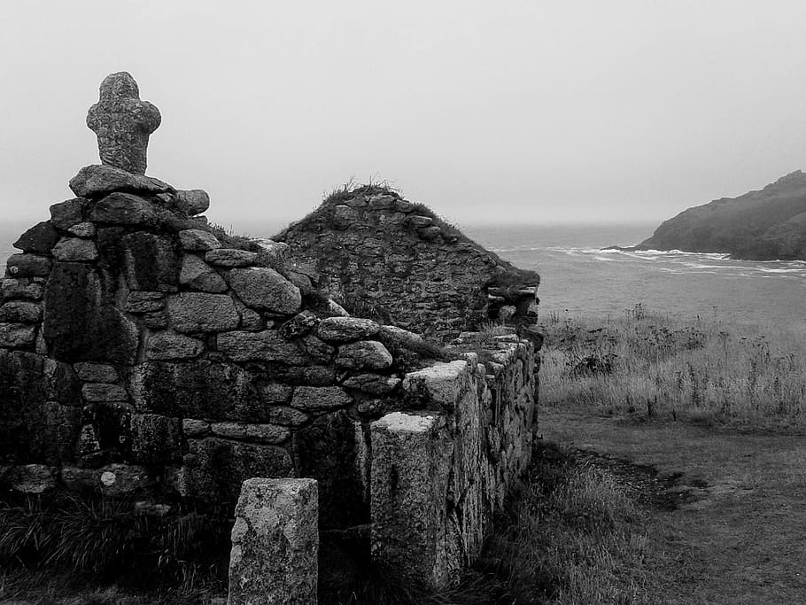 Chapel, Ruin, Ocean, Cornwall, England, pierre, sad, cloudy sky HD wallpaper