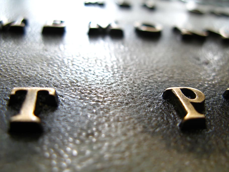 metal, type, macro, letter, memorial, marker, bronze, texture HD wallpaper