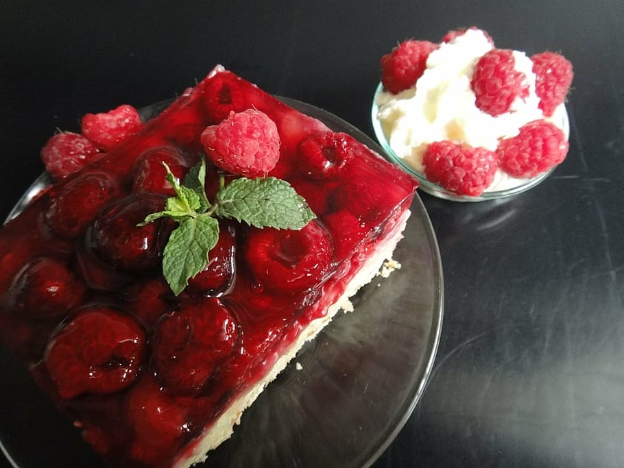 raspberry cuts, fresh fruit, coffee cakes, food, food and drink HD wallpaper