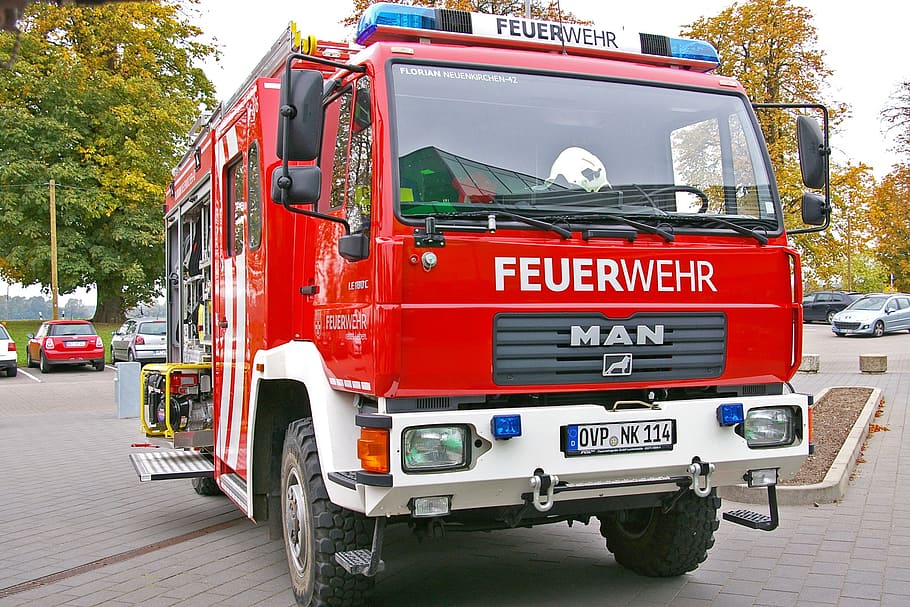 red Feuer Wehr Man truck, Firefighters, Fire Truck, volunteer firefighter