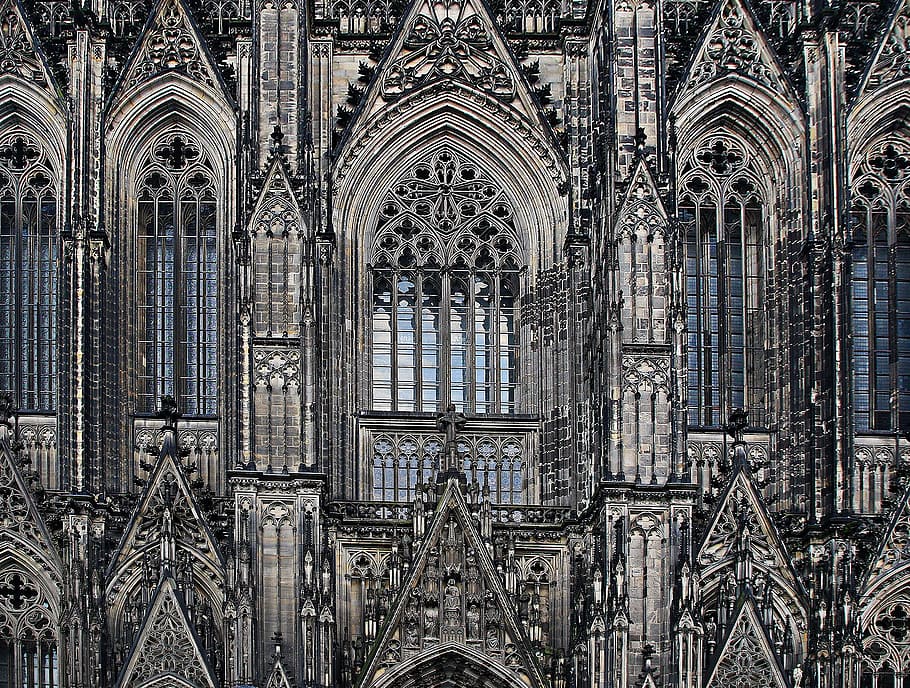 closeup photo of Cologne Cathedral, sketch of cathedral, Architectural photography HD wallpaper
