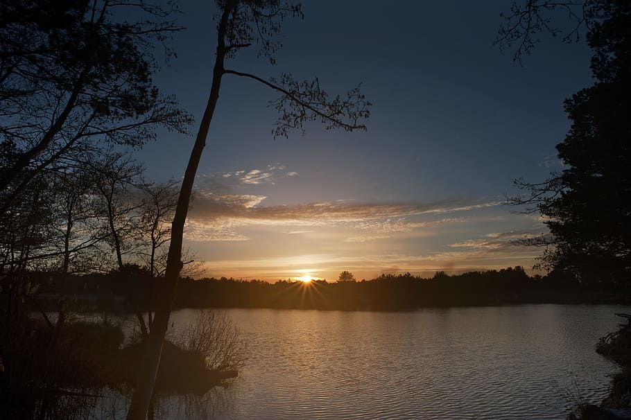 dawn, nature, sky, sunset, backlit, bright, calm, clouds, dusk HD wallpaper