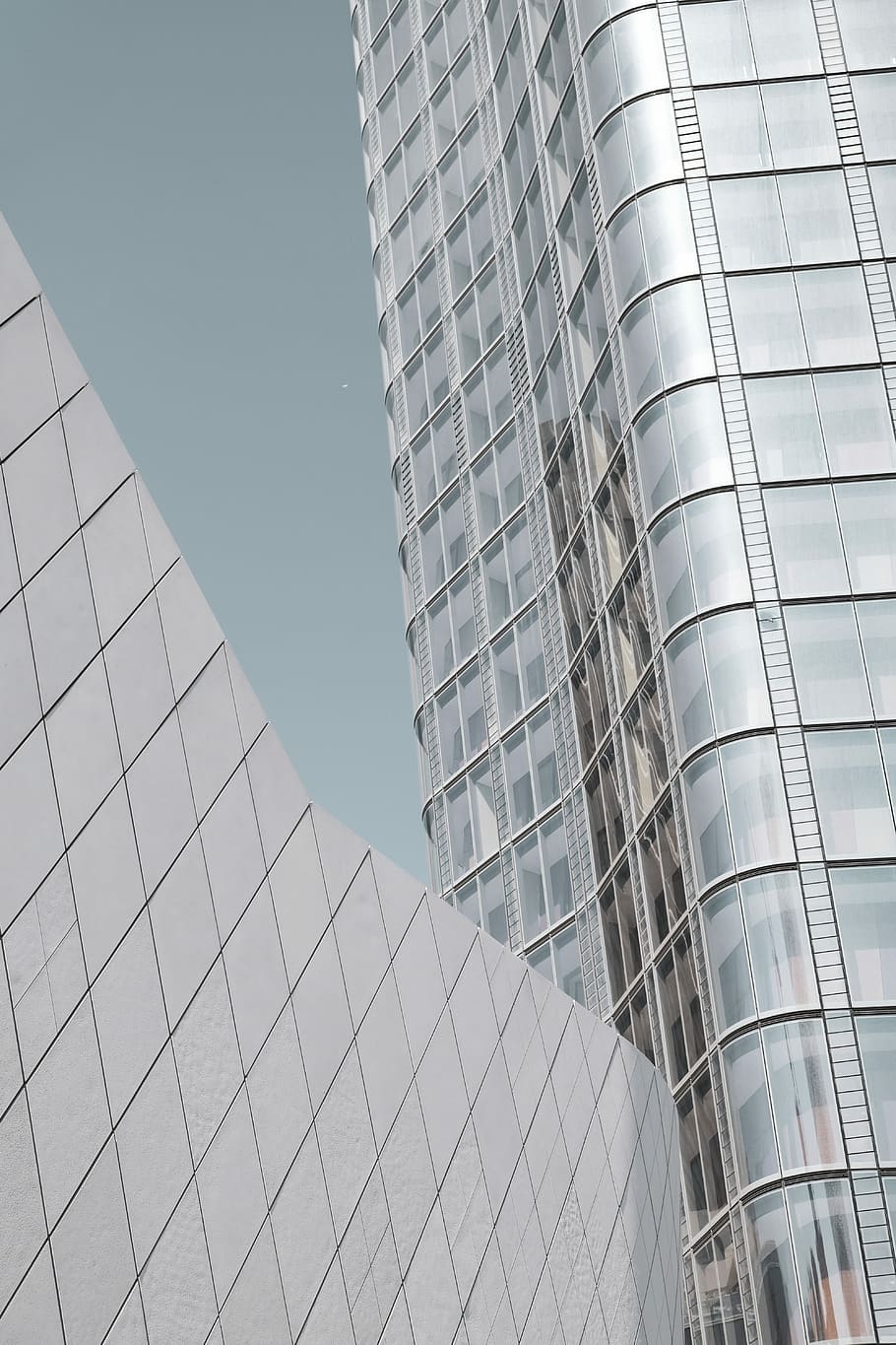 glass building, photo of glass building at daytime, pattern, tower HD wallpaper