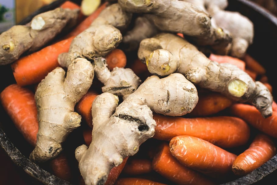 Ginger with carrots, healthy, food, vegetable, heat - Temperature HD wallpaper