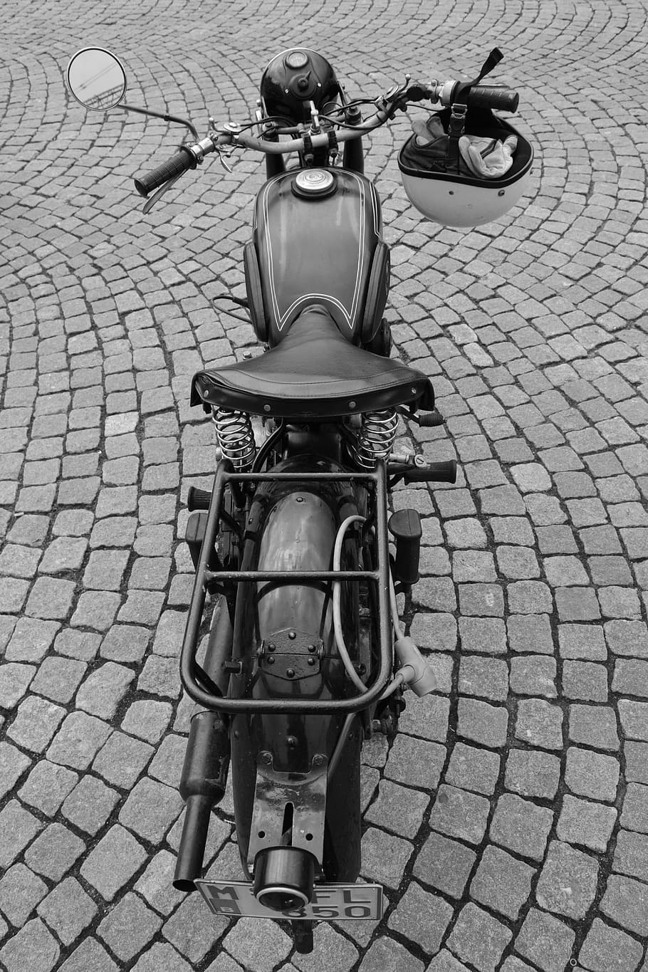 moped, moto, bicycle, oldtimer, vehicle, street, cobblestone HD wallpaper