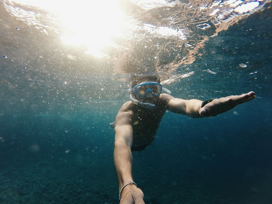 HD wallpaper: man swimming underwater with goggles, person swimming in ...