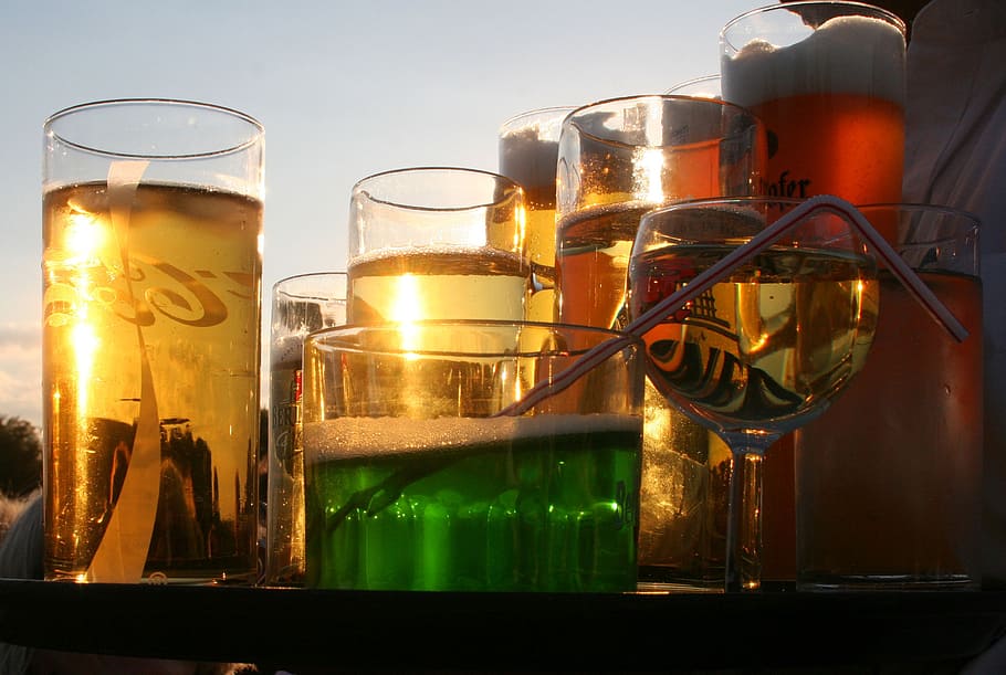 clear glass cups on table, refreshment, glasses, beverages HD wallpaper