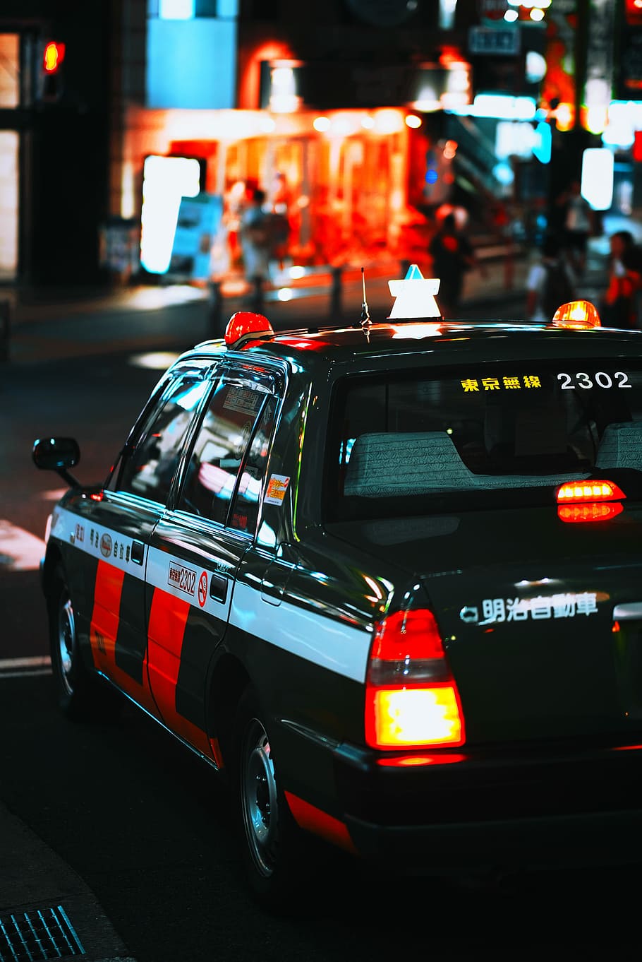 Japan 2017, black and white sedan on road during nighttime, neon HD wallpaper