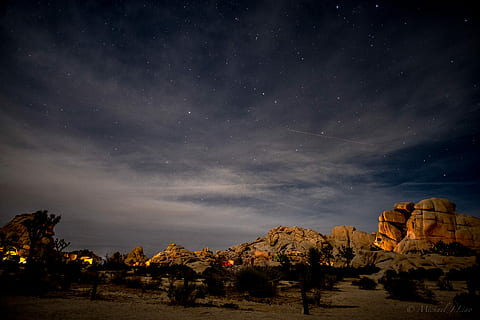 rock formation under milkway, rock formations under the gray skies HD wallpaper