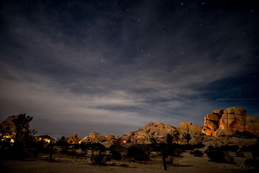 rock formation under milkway, rock formations under the gray skies HD wallpaper