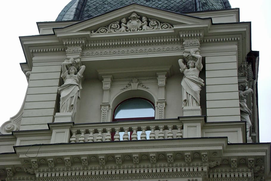 sculpture, balcony, window, architecture, piotrkowska street HD wallpaper