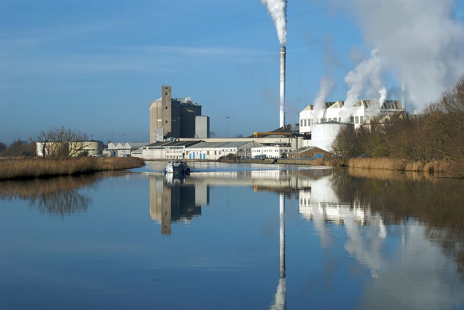 factory, smoke, river, pollution, chimney, industry, industrial HD wallpaper