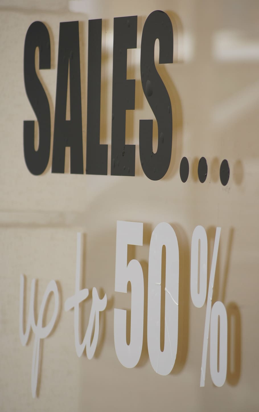 blue and white sales ads, discounts, text, western script, communication HD wallpaper