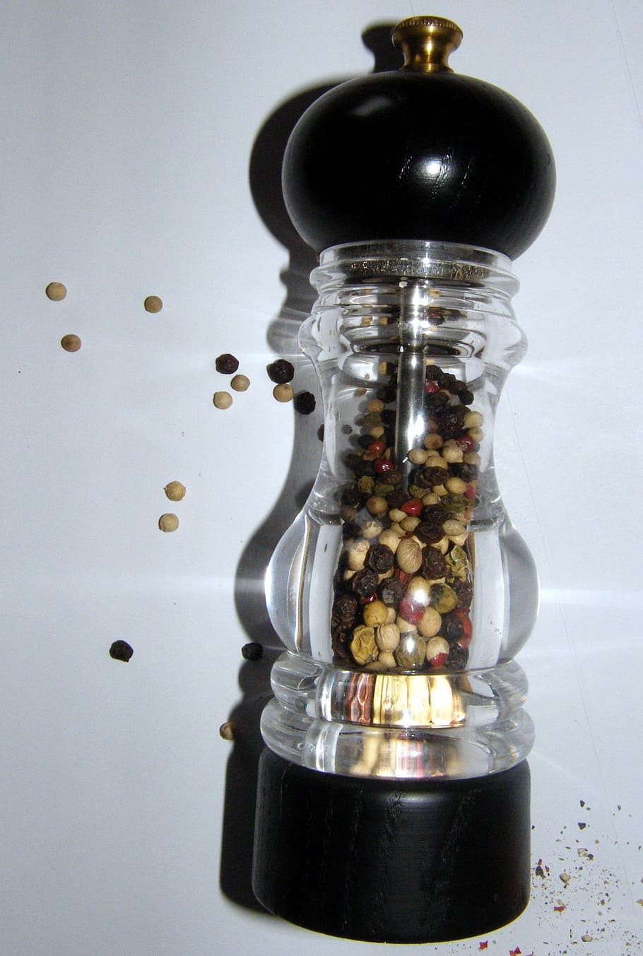 pepper mill, sharp, grains, spice, colorful, indoors, no people HD wallpaper