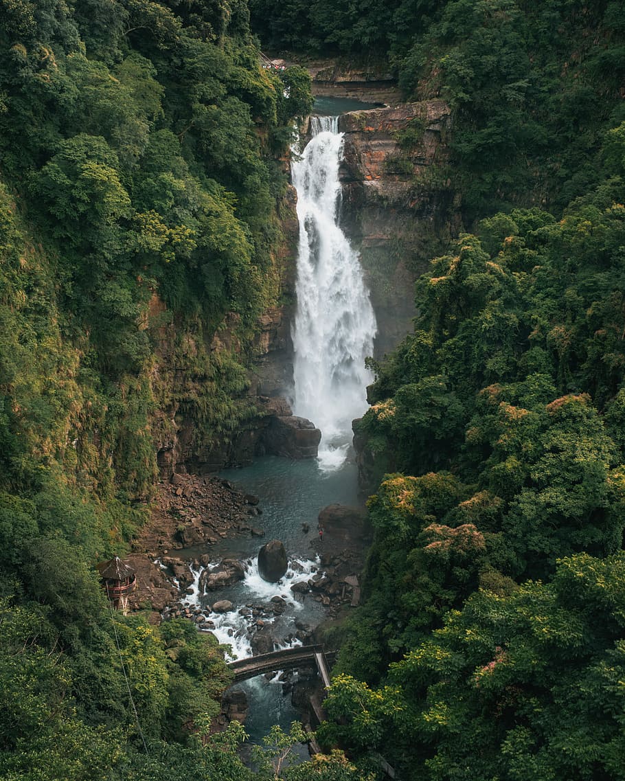 Xiaowulai Falls, aerial photography of waterfalls, pool, mist HD wallpaper