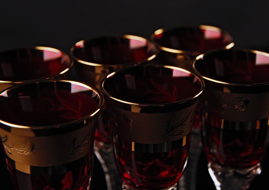 glass, contrast, composition, light, texture, dark, refreshment HD wallpaper