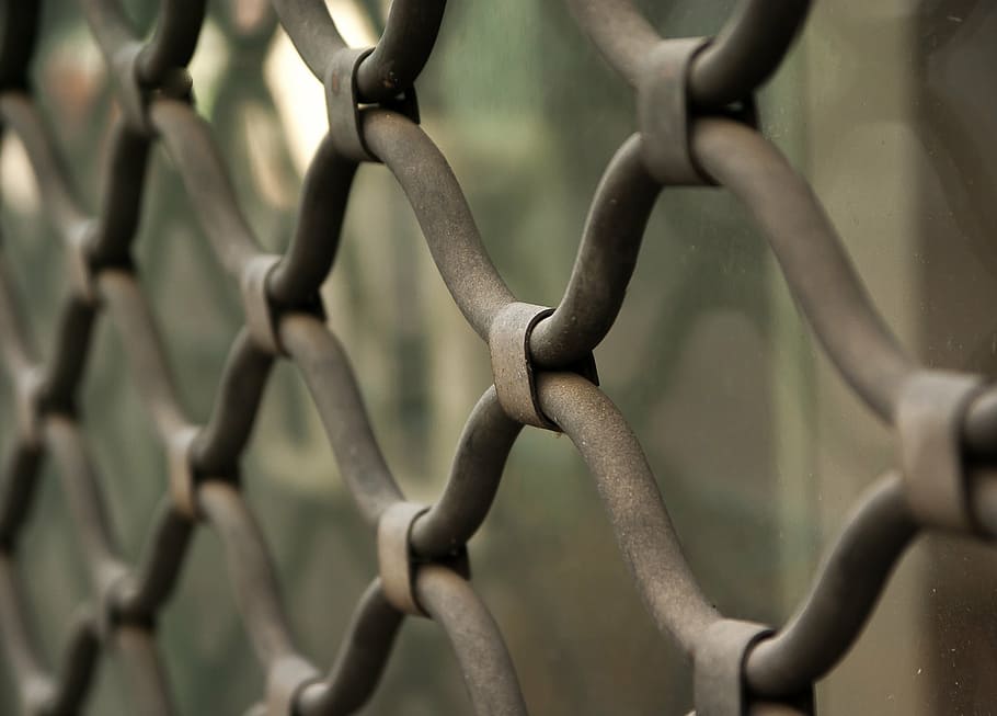 close up photography of gray cyclone fence, grid, closure, showcase HD wallpaper