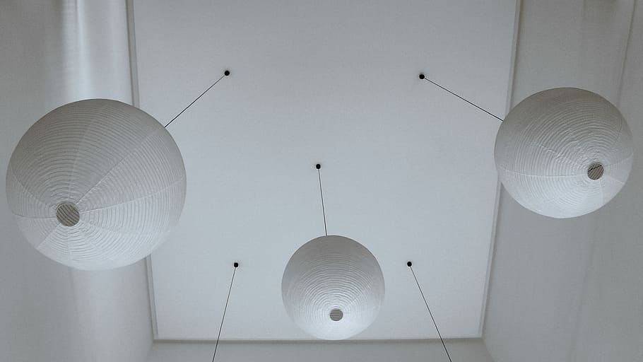 three white hanging pendants, three white ball lanterns, lamp HD wallpaper