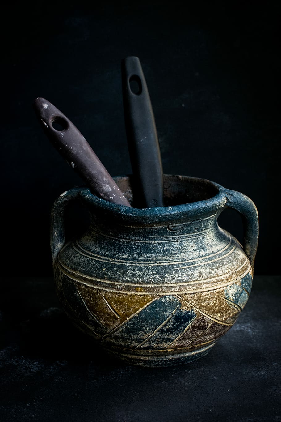 black and brown ceramic vase, blue and brown clay jar with two ladles HD wallpaper