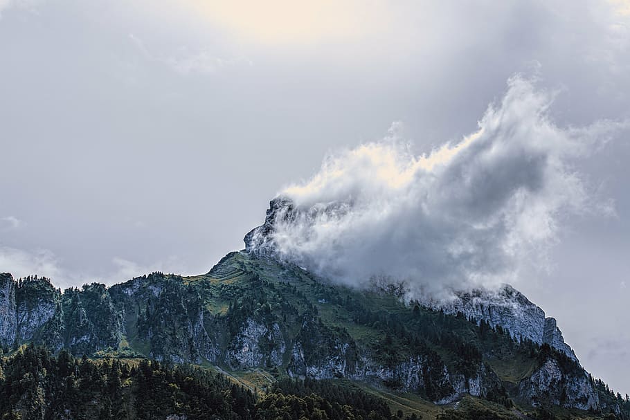 mountain with cloud swaths, alpine, mood, forest, light, atmosphere HD wallpaper