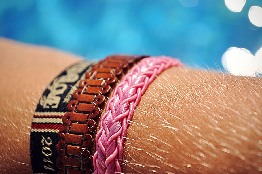 bracelet, summer, sun, pool, close-up, sport, human body part HD wallpaper