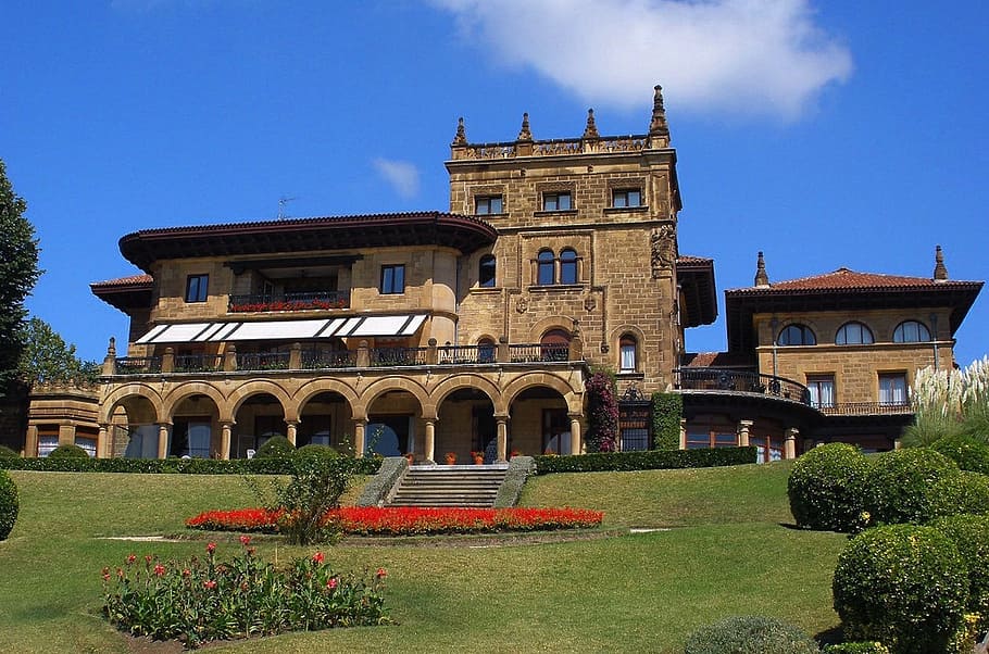 Spain, Clouds, Mansion, Palace, sky, luxurious, house, home HD wallpaper