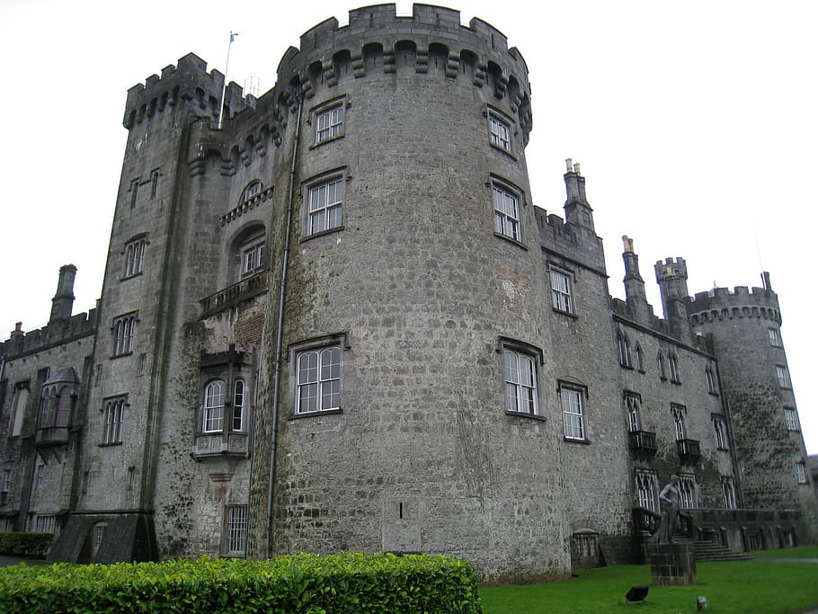 Kilkenny Castle in Ireland, architecture, photos, medieval, public domain