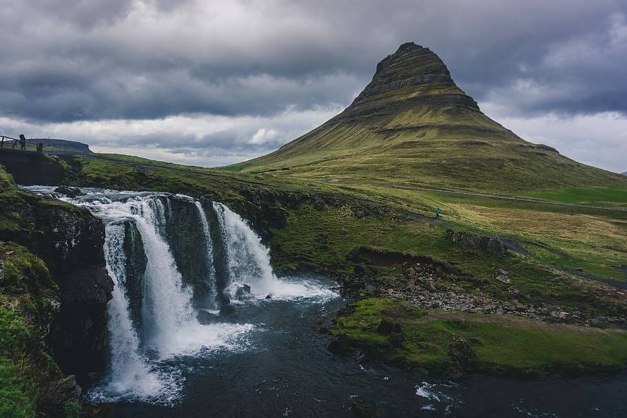 mountain waterfalls, waterfalls beside mountain, pool, river HD wallpaper