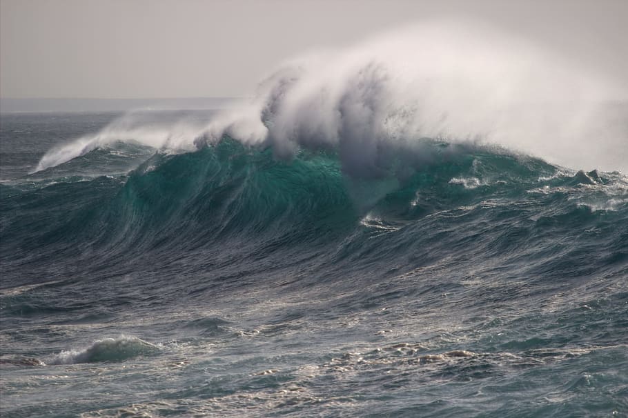 ocean waves under cloudy sky, surf, sea, waters, motion, power in nature HD wallpaper