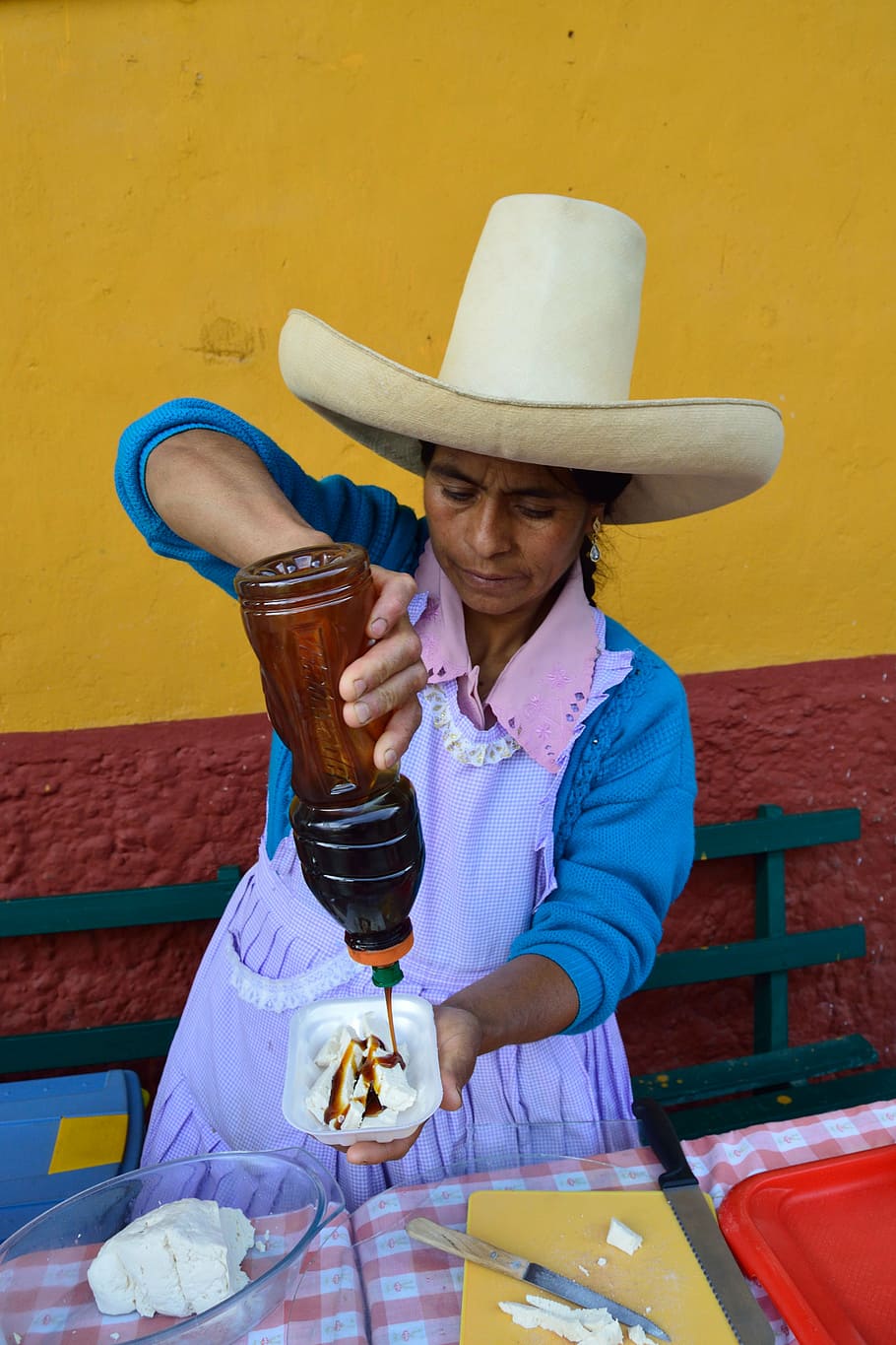 peru, cajamarca, honey, cheese, countrywoman, real people, one person HD wallpaper