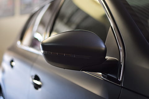 selective focus photography of vehicle wing mirror, carwrap HD wallpaper