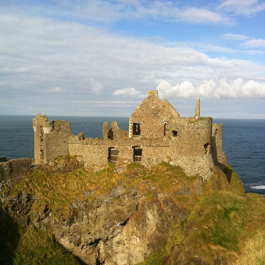 dunluce castle, ruin, rock, fort, famous Place, sea, history HD wallpaper