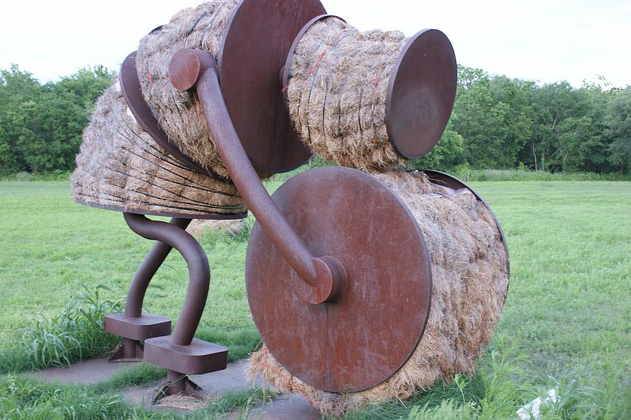 hay, statue, art, field, rust, metal, iron, farm, old, working HD wallpaper