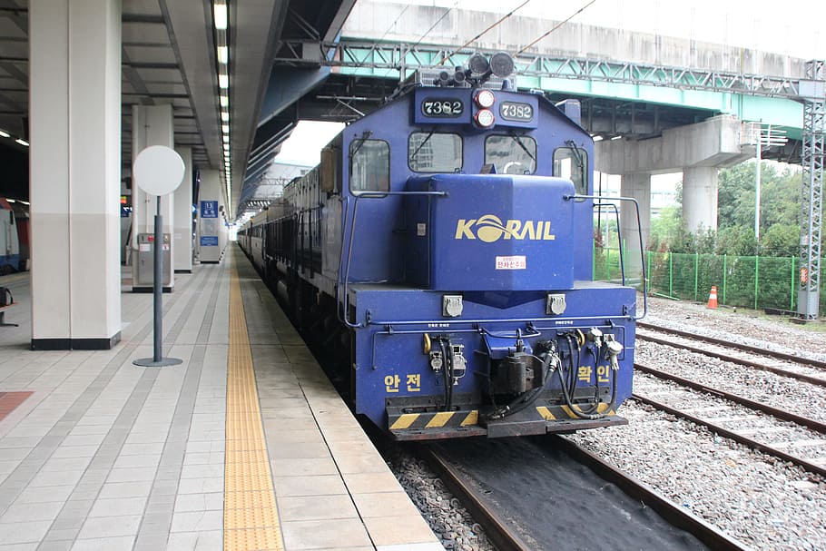 train, railway, transportation, coach, passenger, train station HD wallpaper