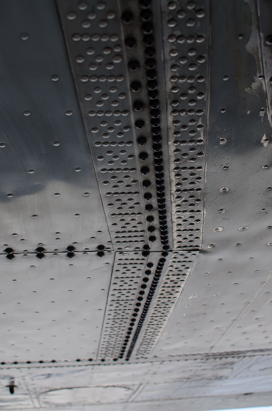 steel, rivets, gray, material, wet, full frame, no people, backgrounds HD wallpaper