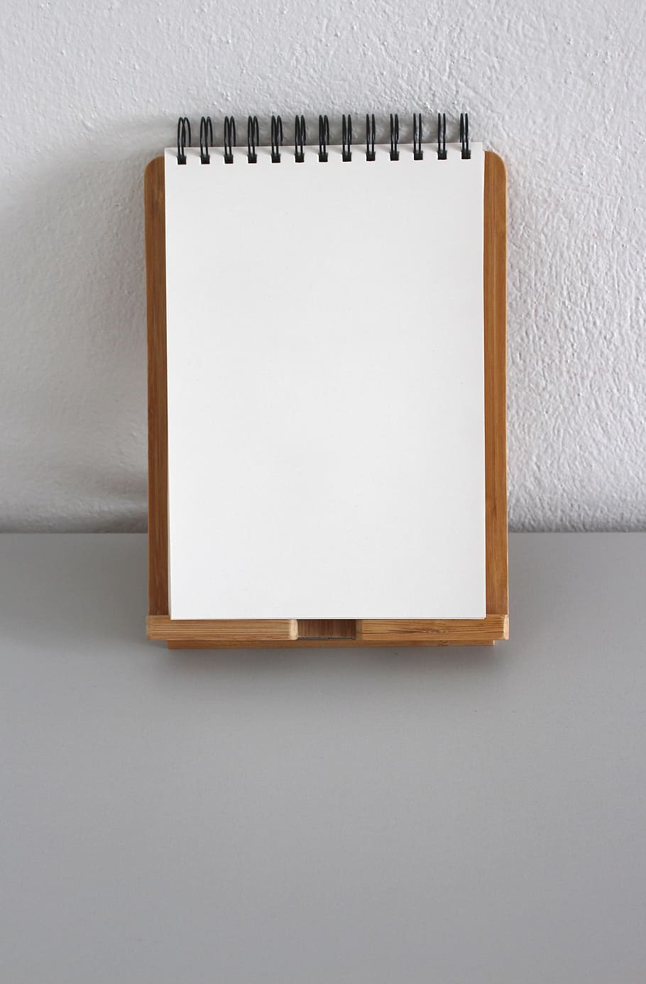 white paper on brown board, blank, empty, notebook, leave, untitled HD wallpaper