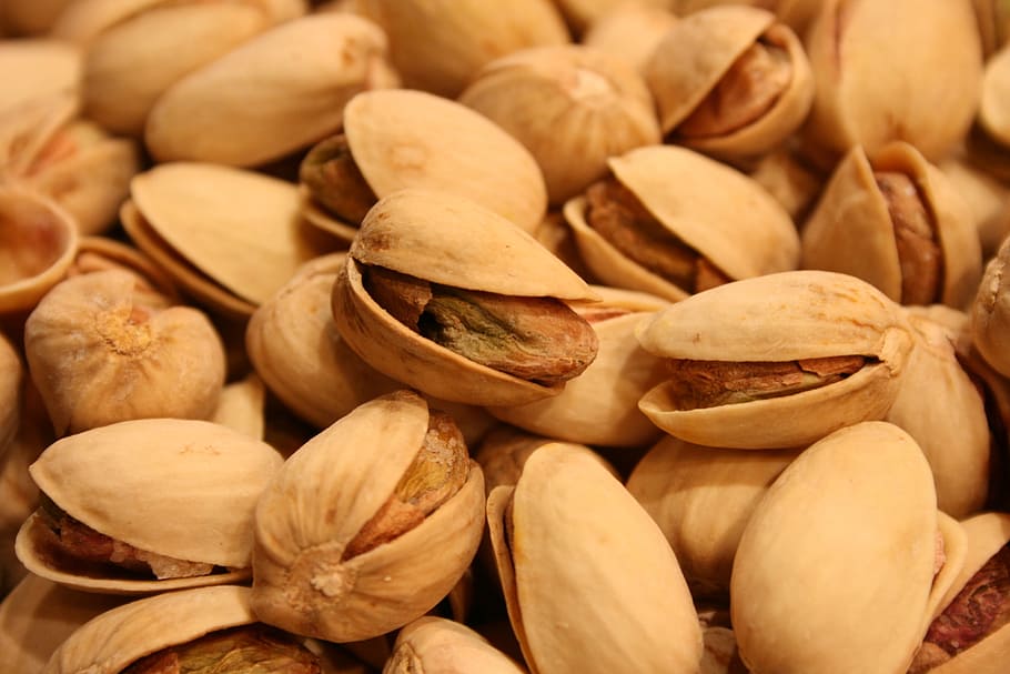 close-up photo of pistachio nut lot, pistachios, nuts, snack, HD wallpaper