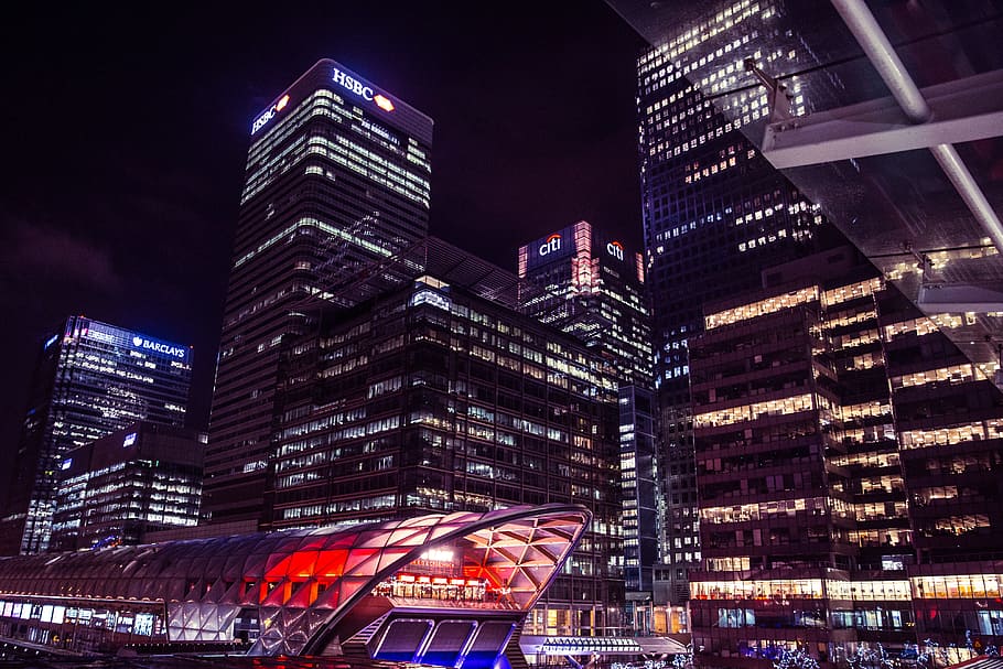 Night shot of buildings at Canary Wharf in London, architecture