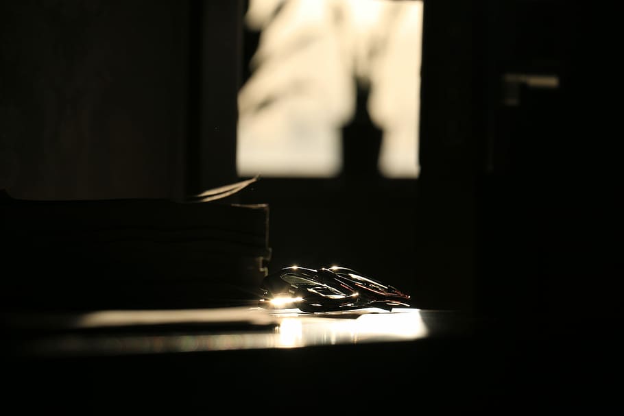 Sunlight shines into my room, untitled, dark, glasses, desk, reflection HD wallpaper
