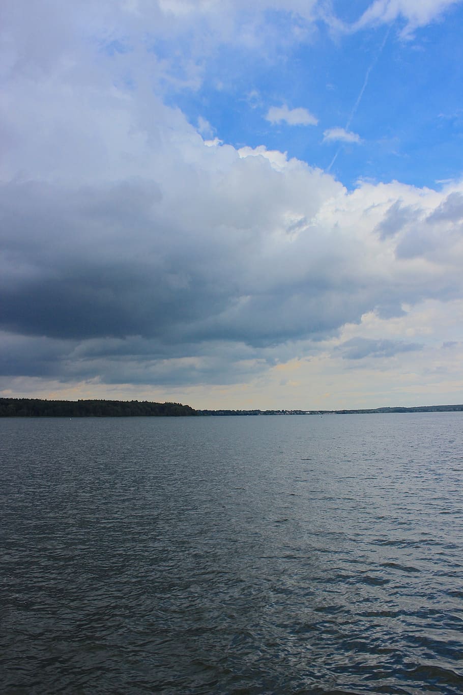 storm, lake, clouds, rain, sky, water, weather, dramatic, plauer see HD wallpaper