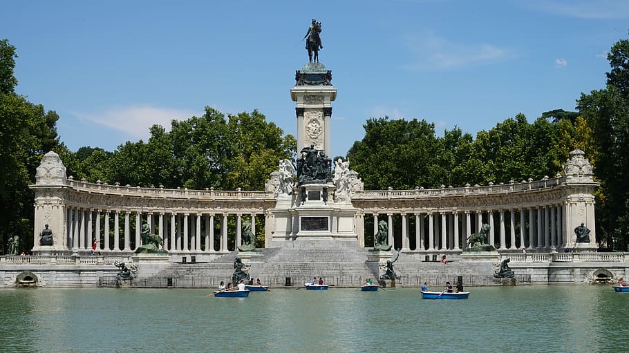 13,378 Retiro Park Images, Stock Photos, 3D objects, & Vectors