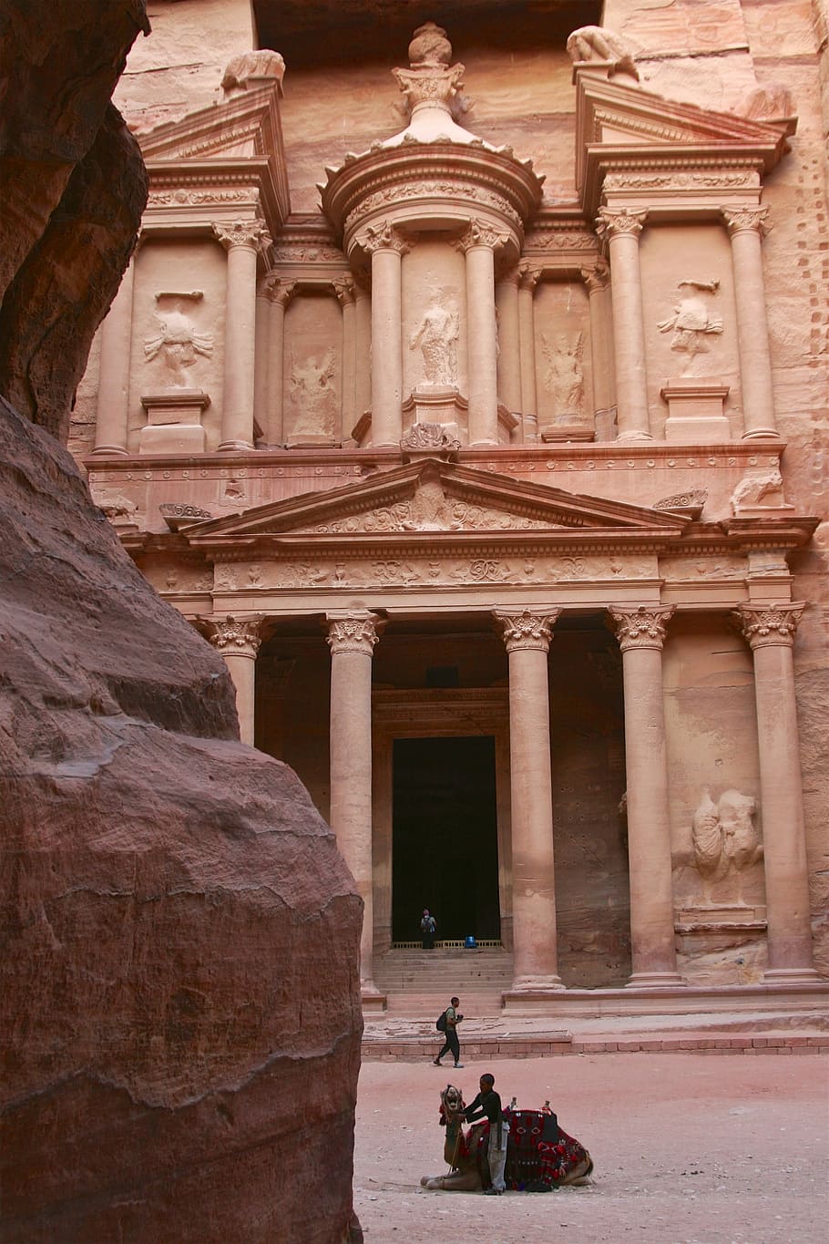 Pieta ,Jordan, people near temple, architecture, building, column HD wallpaper