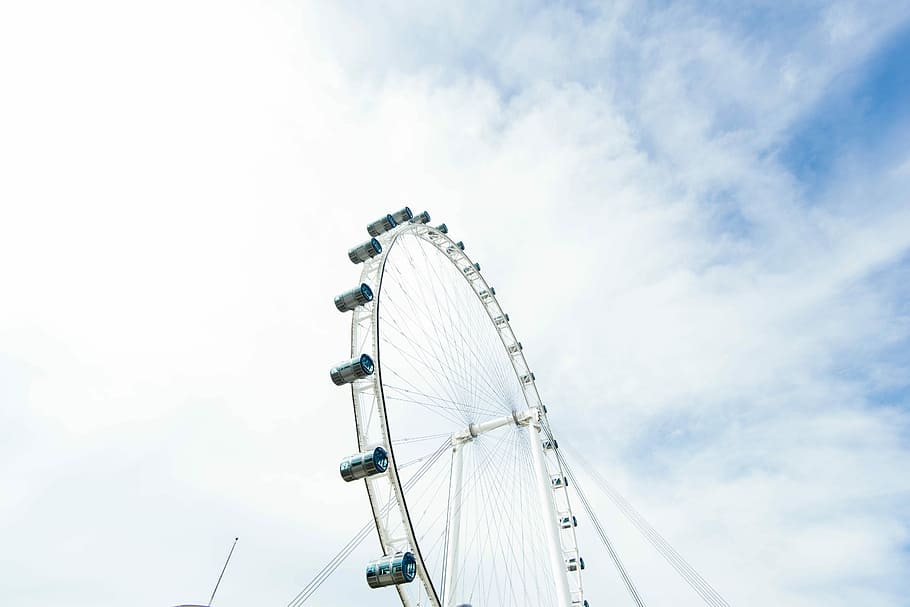 ferris wheel under cloudy sky during daytime, ferris wheel under cloudy blue sky HD wallpaper