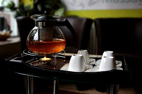 clear glass coffee urn near cups, tee, peppermint tea, drink HD wallpaper