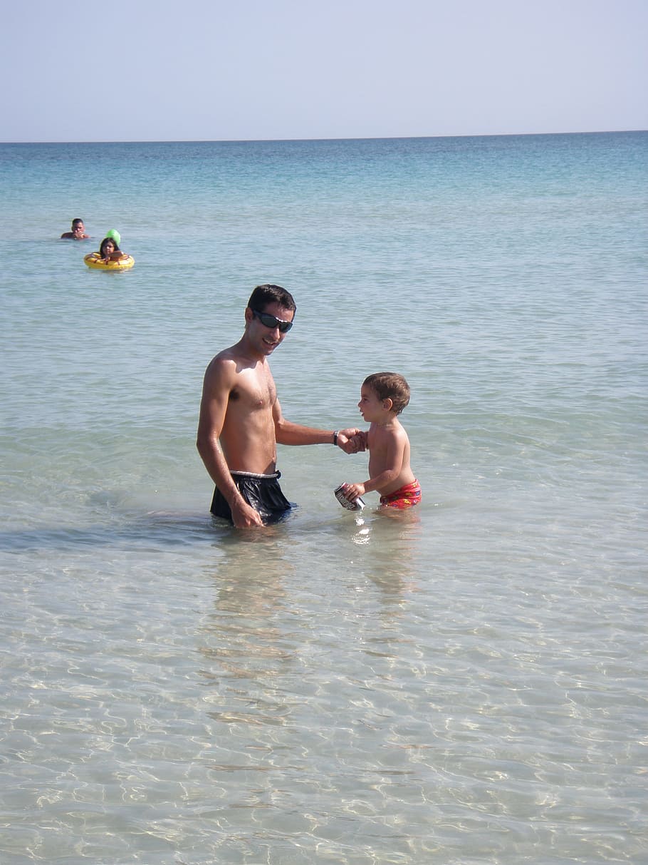 Father, Son, Boy, Man, Water, Ocean, family, bathing, swimming HD wallpaper