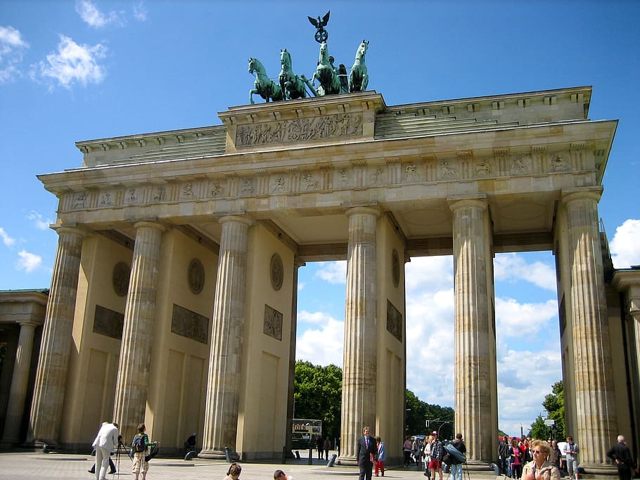 horses over arc landmark, brandenburg gate, berlin, architecture HD wallpaper