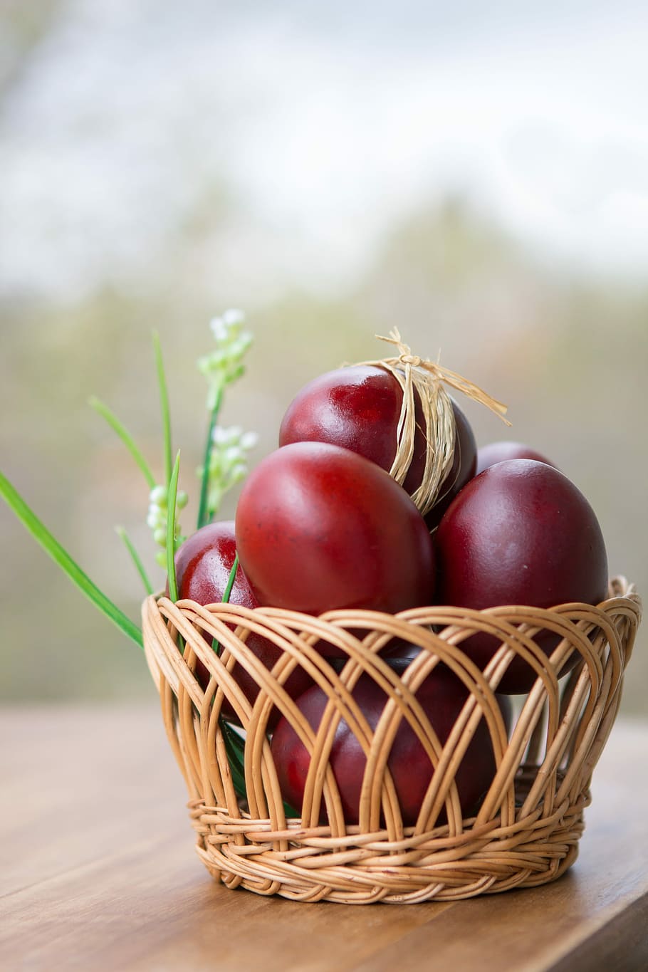 red eggs in basket, easter, spring, holiday, christ is risen HD wallpaper