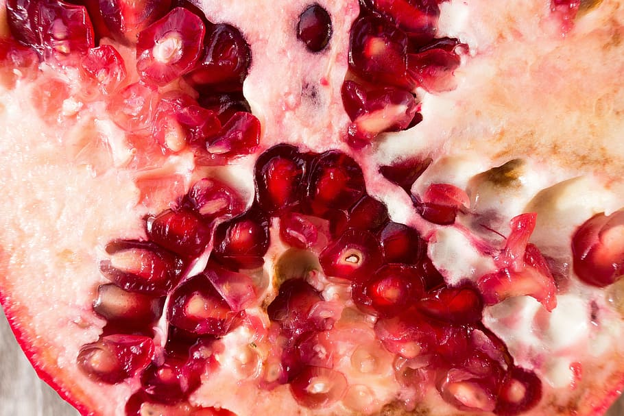 pomegranate, red, fruit, sliced, delicious, healthy, vitamins HD wallpaper